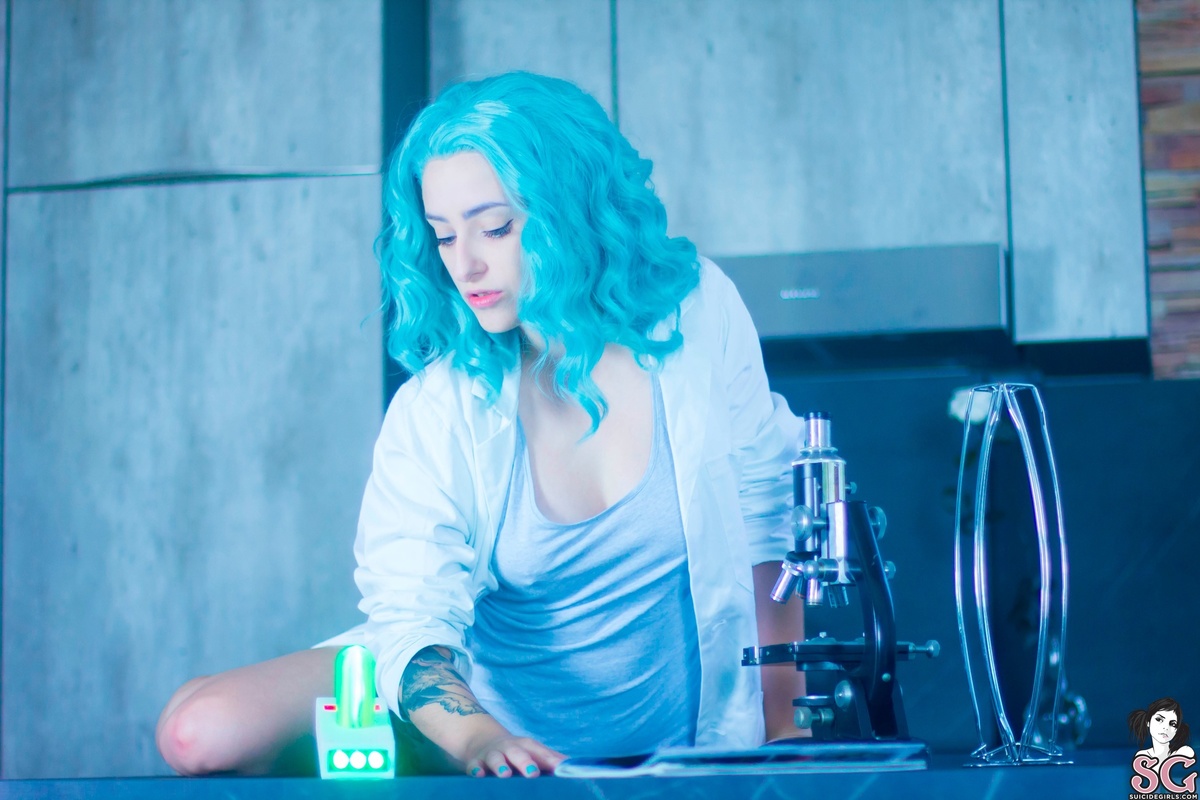 wilhelmine-iturnedmyselfintoasuicidegirlmorty-03.jpg
