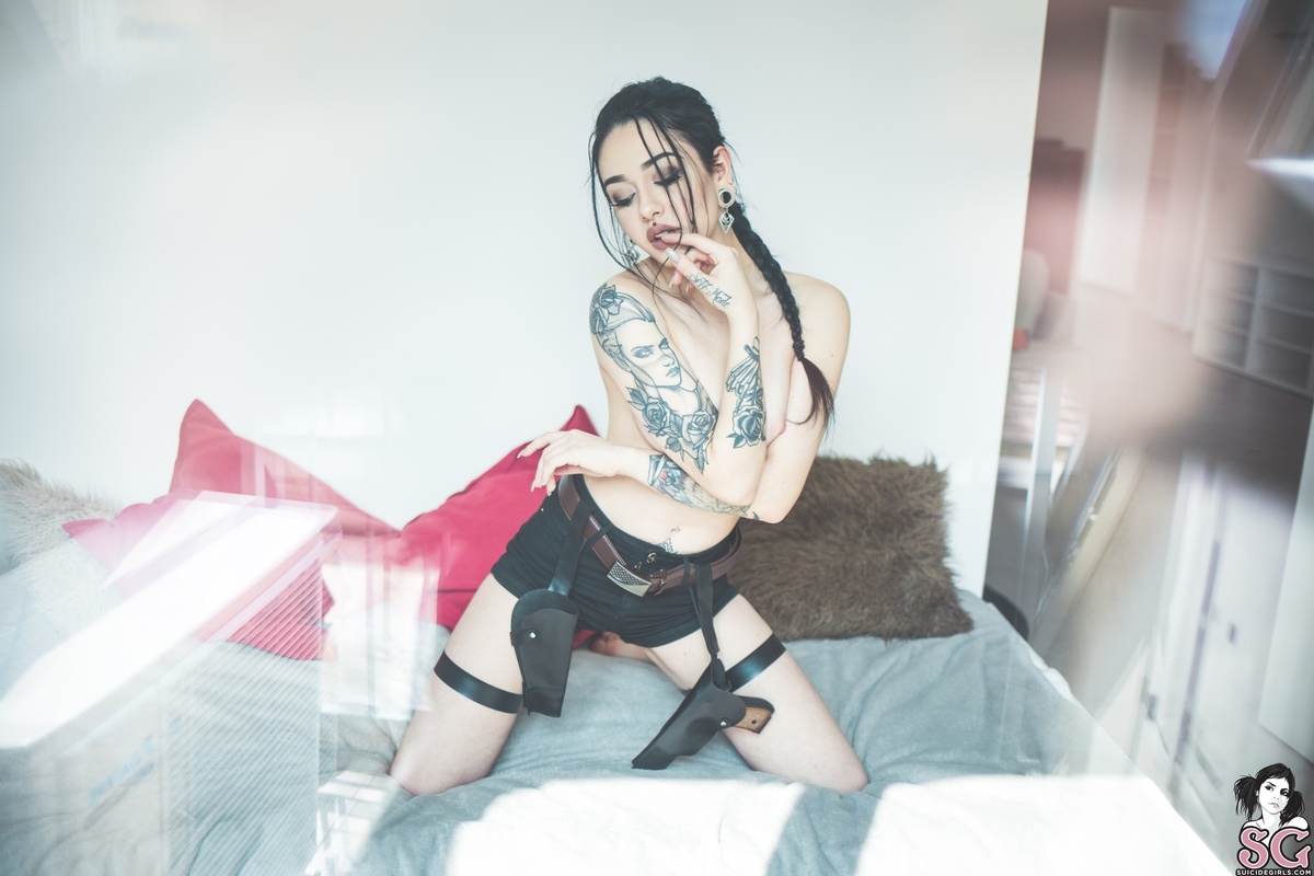 cecylia-larassecretroom-17.jpg