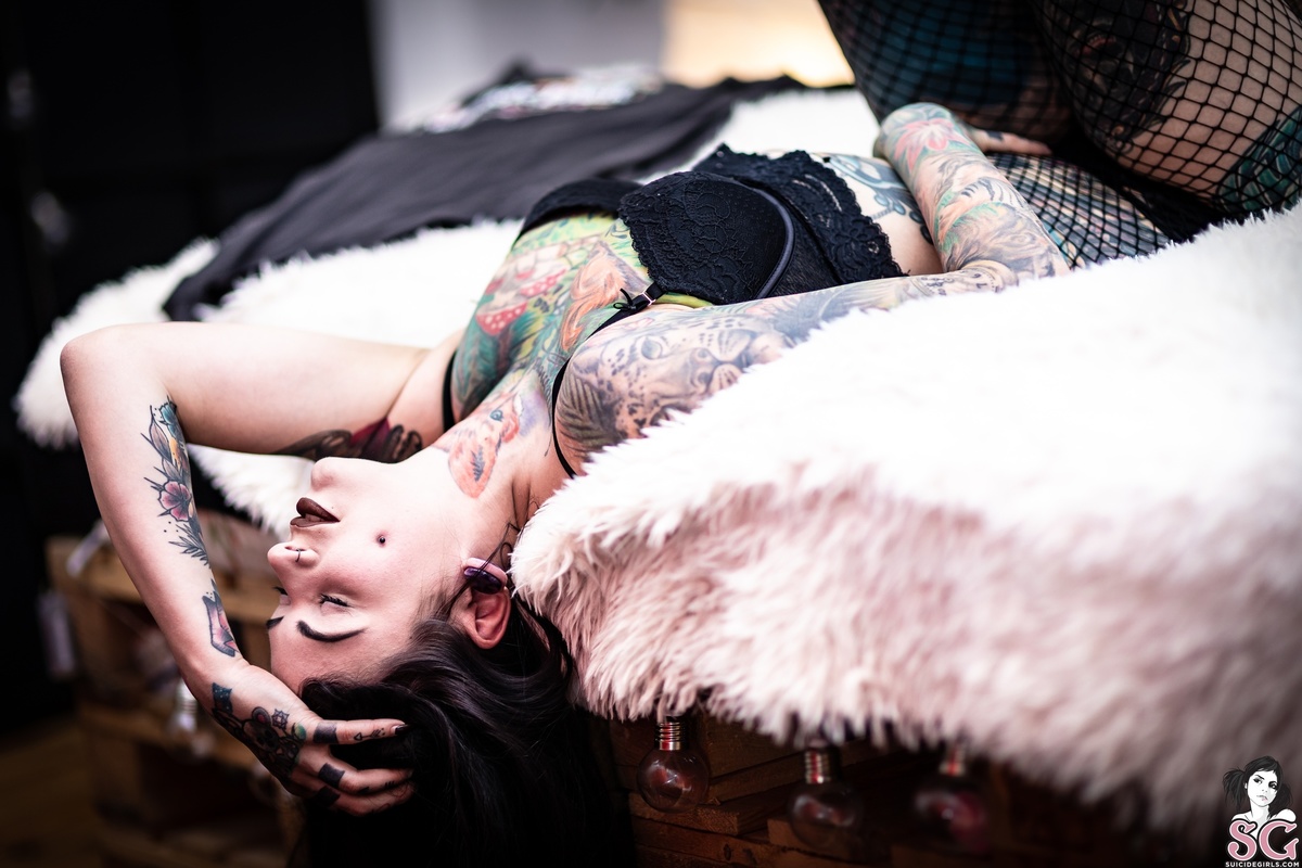 toxyfoxy-lifefindsaway-17.jpg