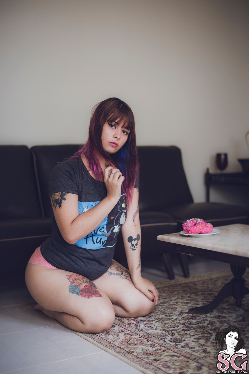 user31904765-lovehurts-01.jpg