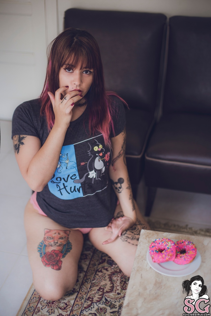 user31904765-lovehurts-03.jpg