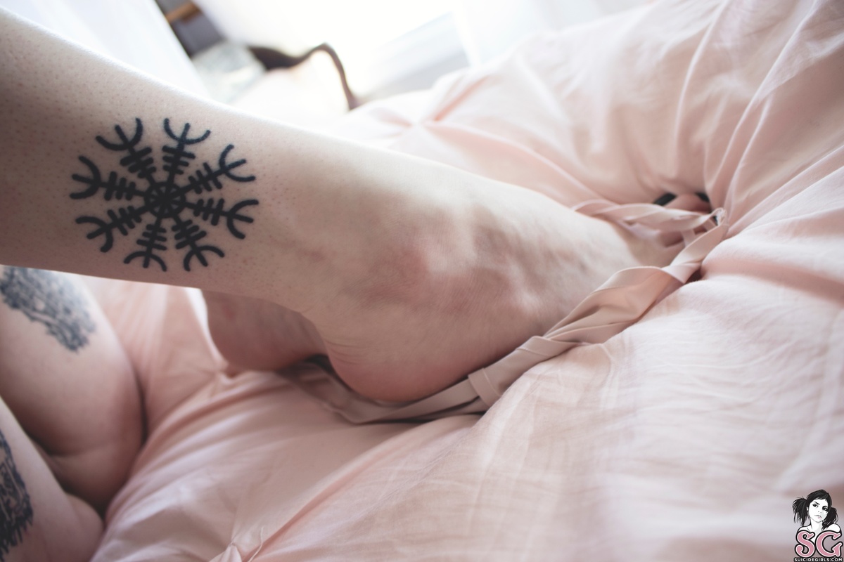 tyr-kissedbythesun-35.jpg