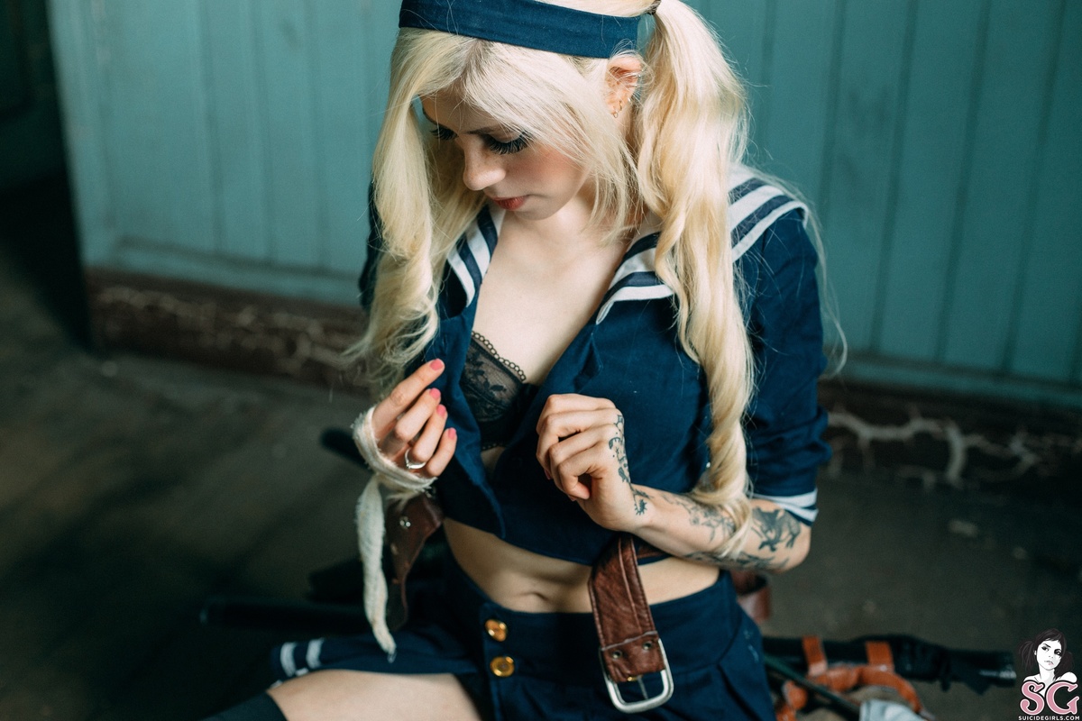 serenna-youhavealltheweaponsyouneednowfight-19.jpg