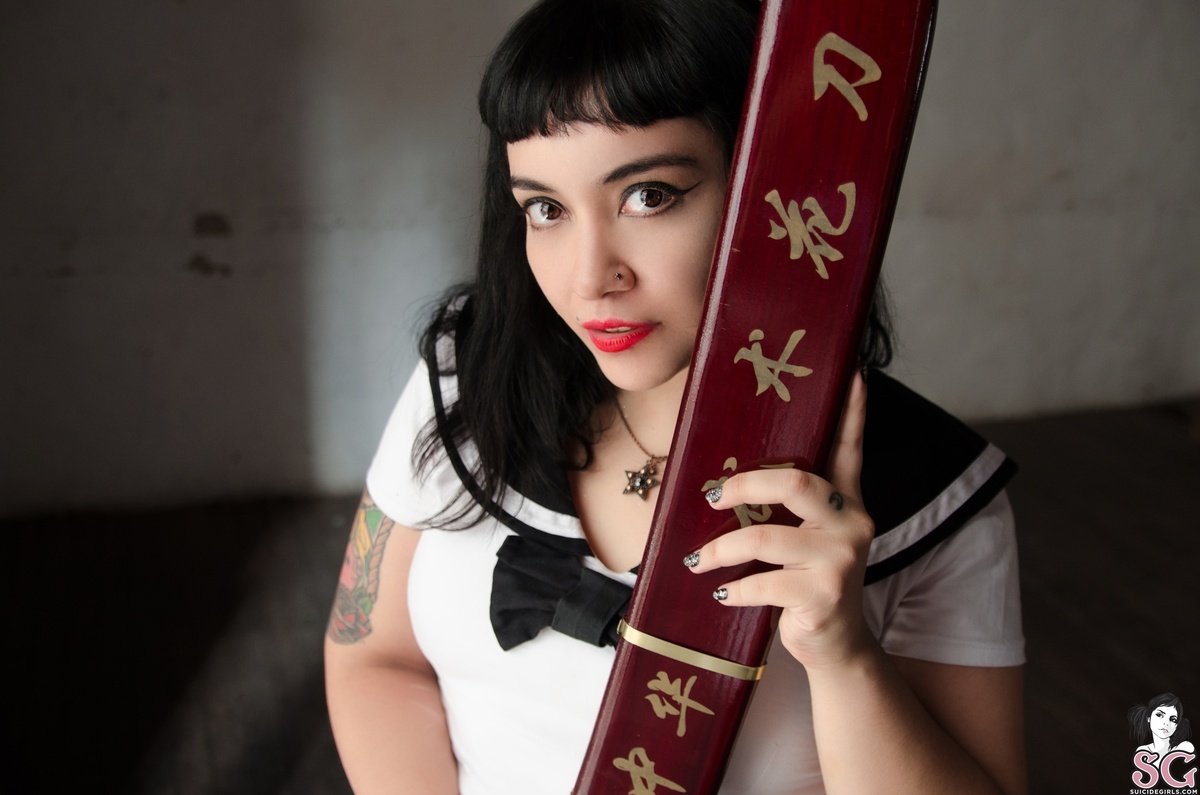 karenyna-tsukinotenshi-03.jpg