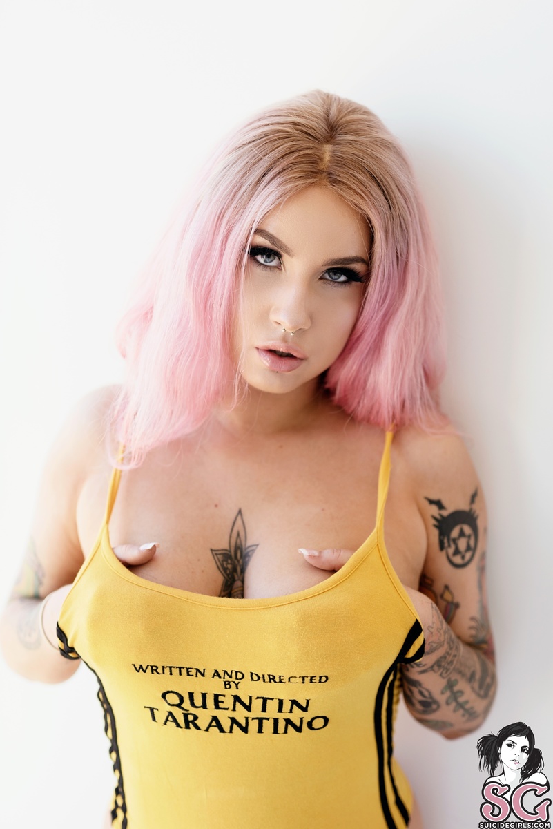 angelgore-mybabyshotmedown-05.jpg