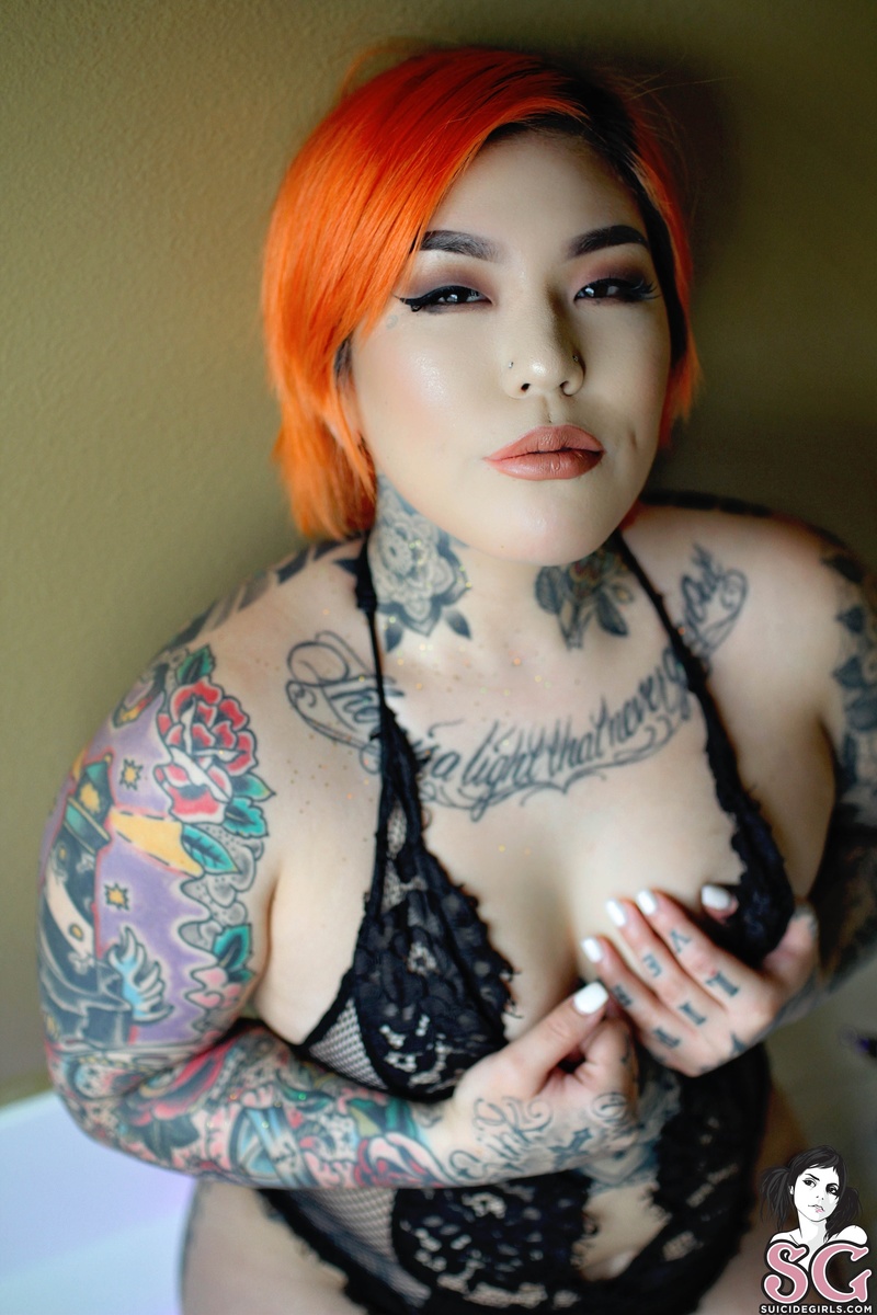 booteasee-reigninblack-15.jpg