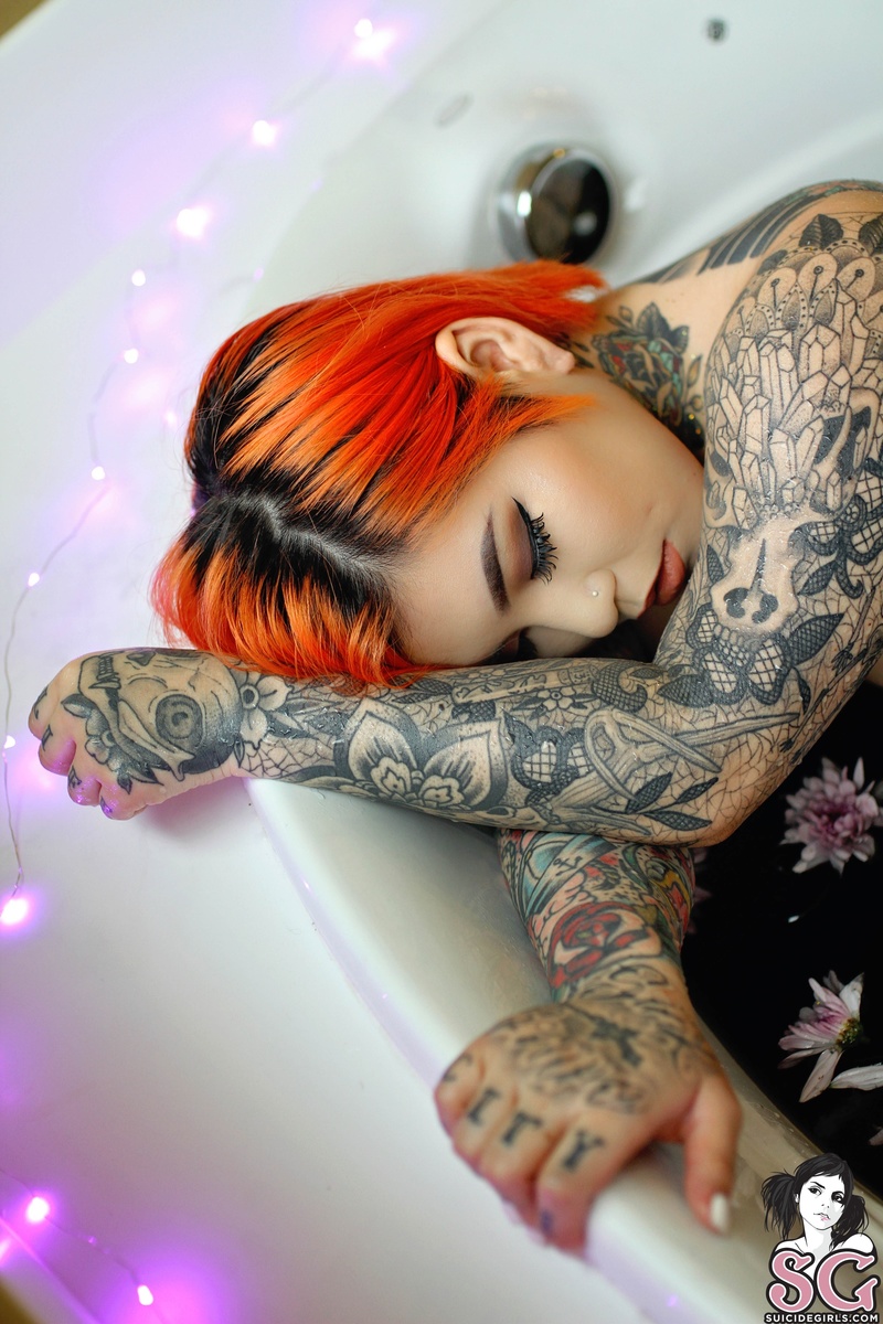 booteasee-reigninblack-23.jpg