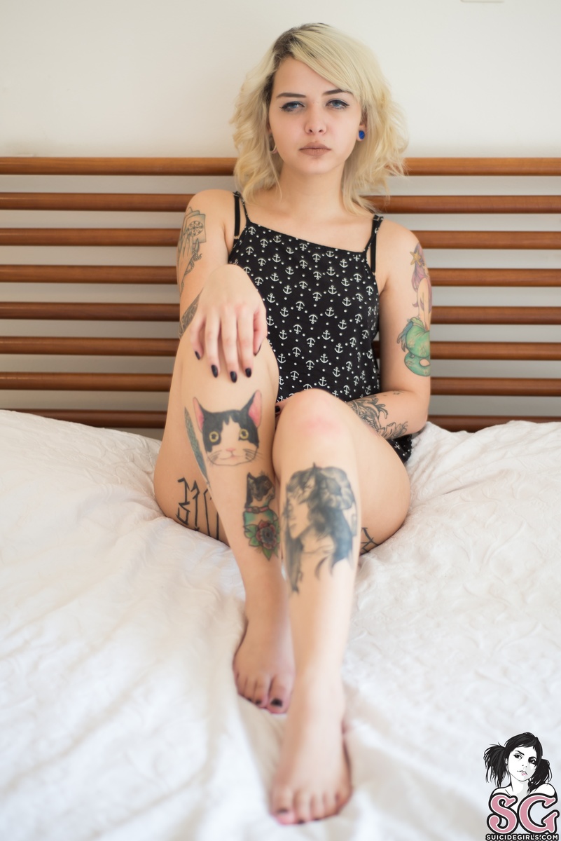 witchpoison-darkparadise-05.jpg
