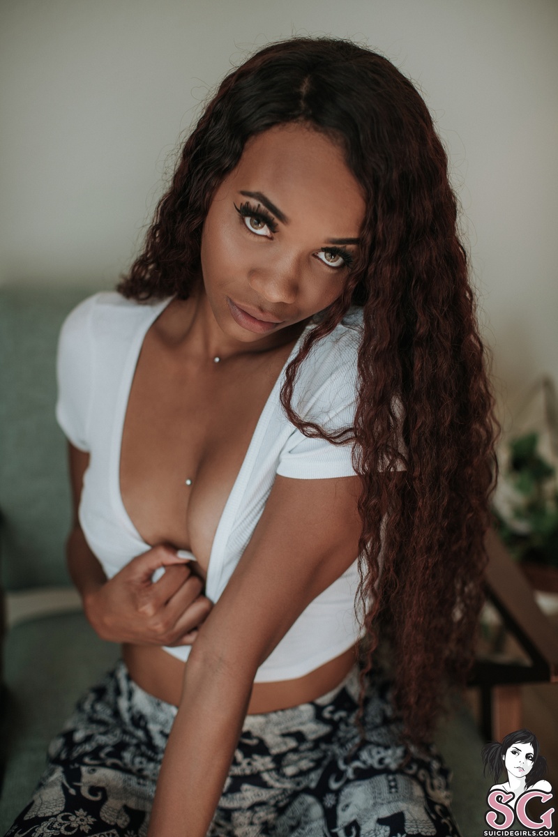 naomi-hazel-03.jpg