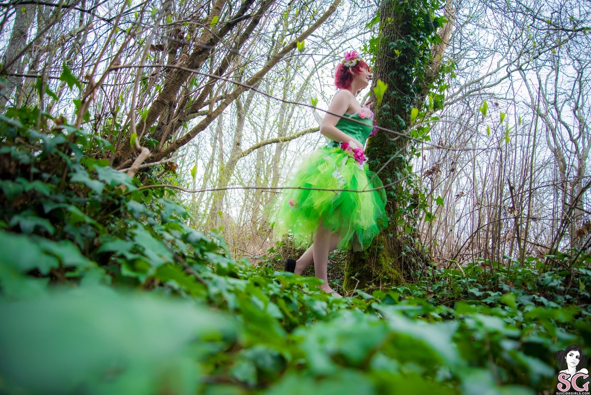 sallysparrow-idobelieveinfairies-01.jpg
