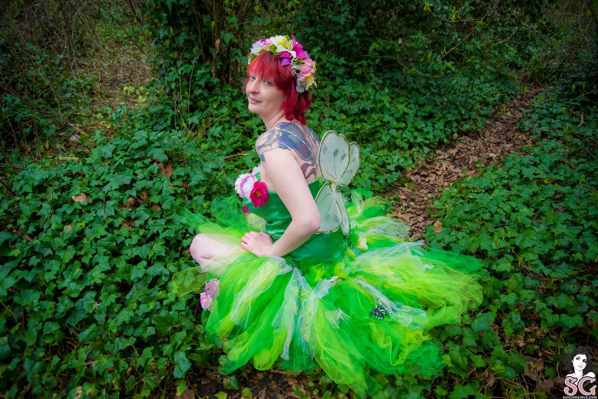 sallysparrow-idobelieveinfairies-09.jpg