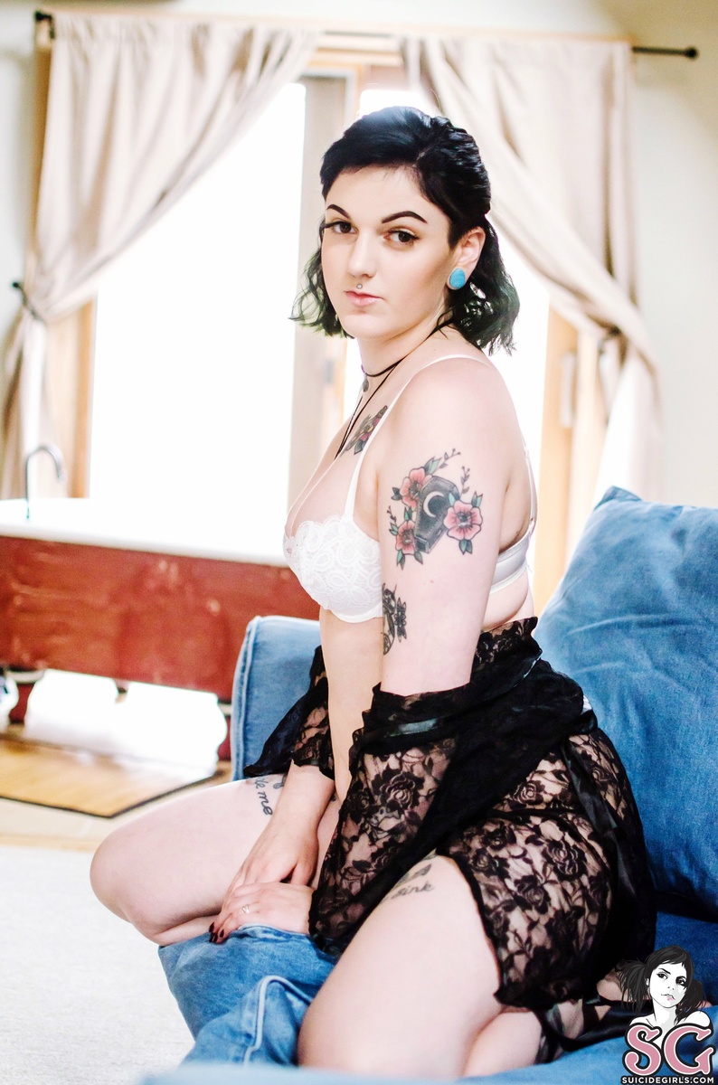 lilithlovebug-luminesce-07.jpg