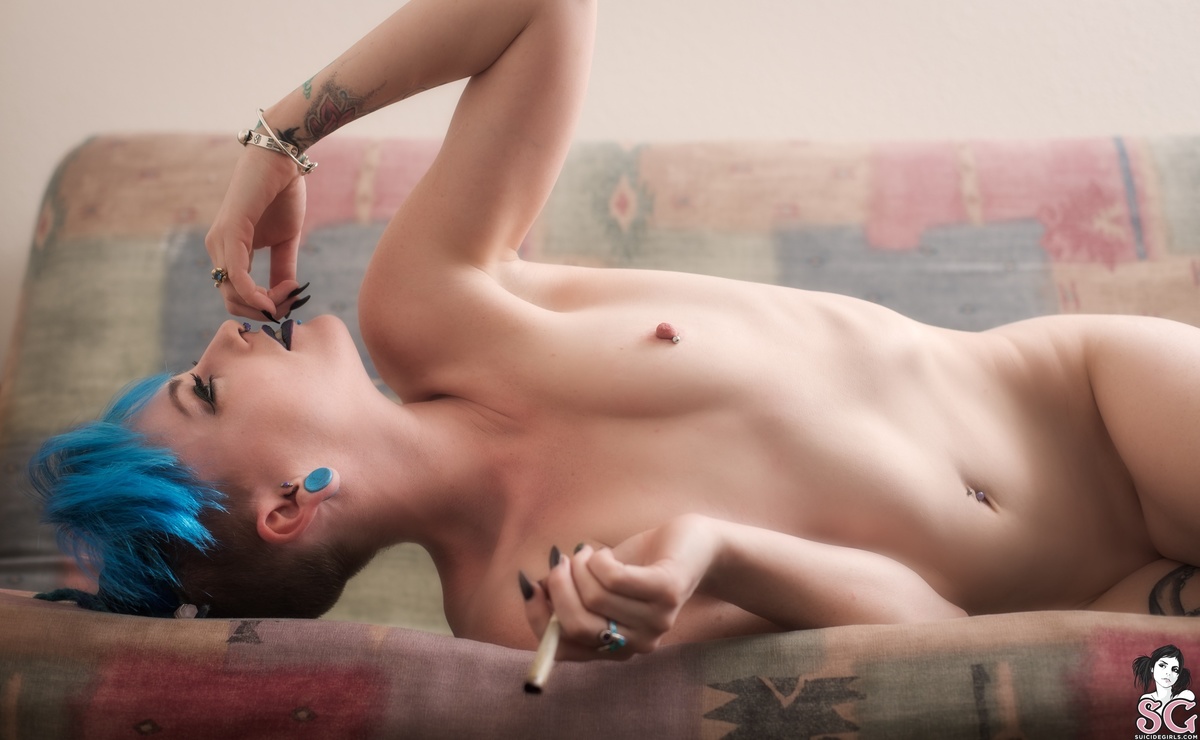 kinzy-upinsmoke-23.jpg