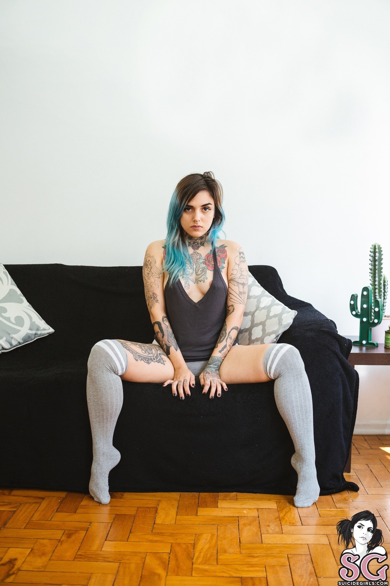 freaksuicide-radioactivebloom-05.jpg