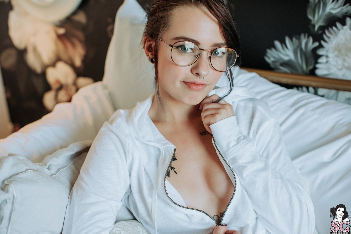 vyne-heartbreaker-05.jpg
