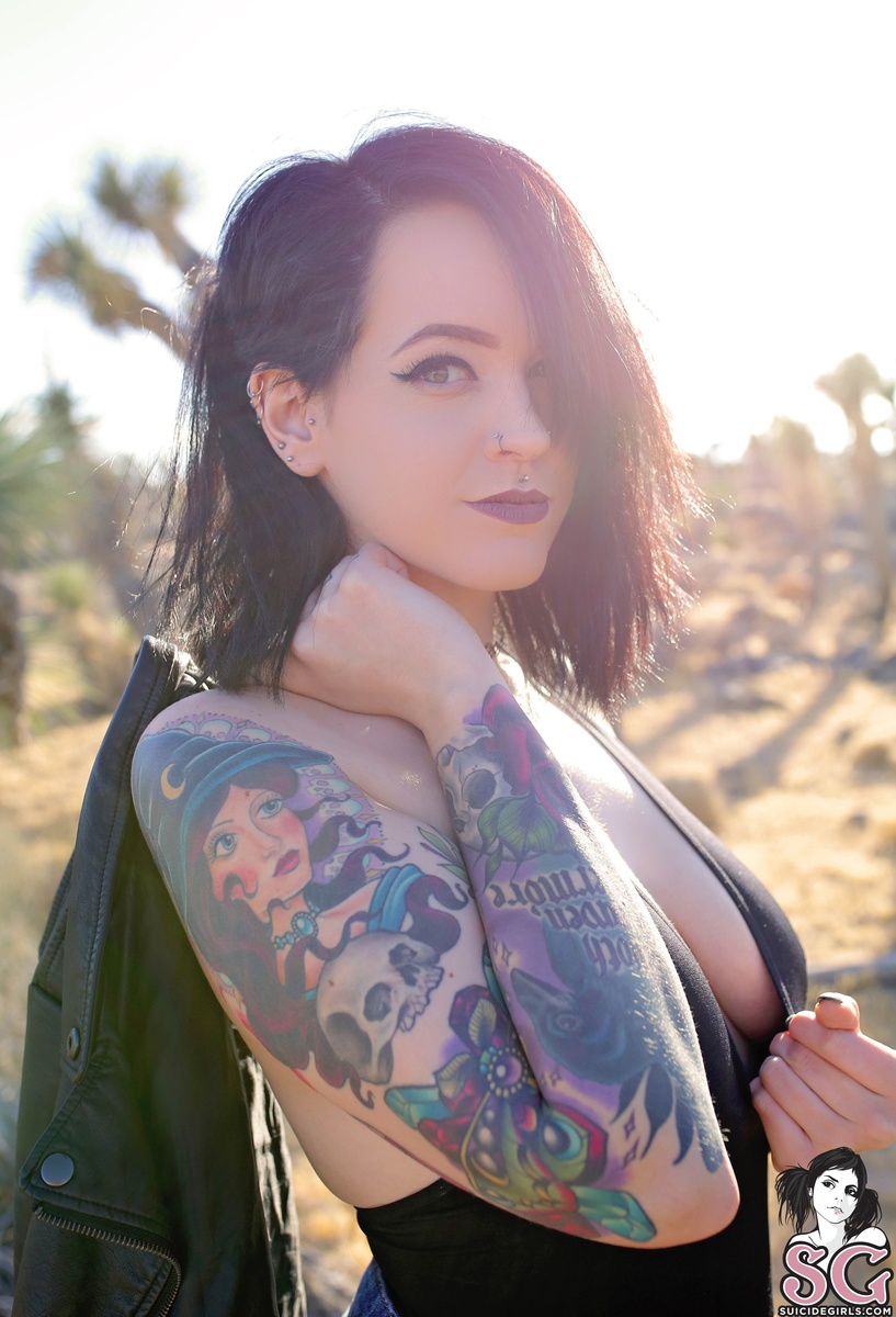 amandanicole-allhypenoheart-05.jpg