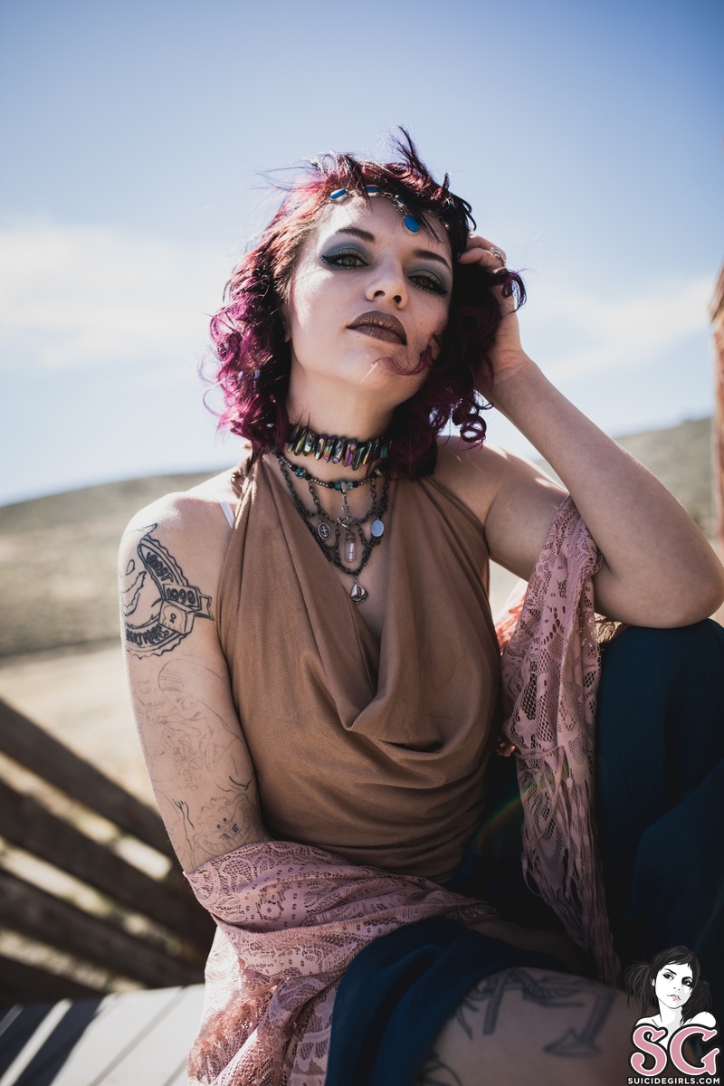ladyeluerra-gypsyfreedom-07.jpg
