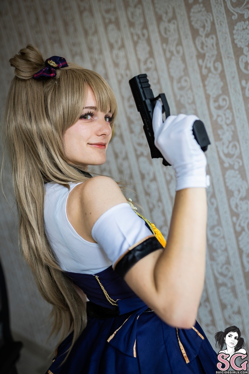 arinmay-catchyoucatchme-09.jpg