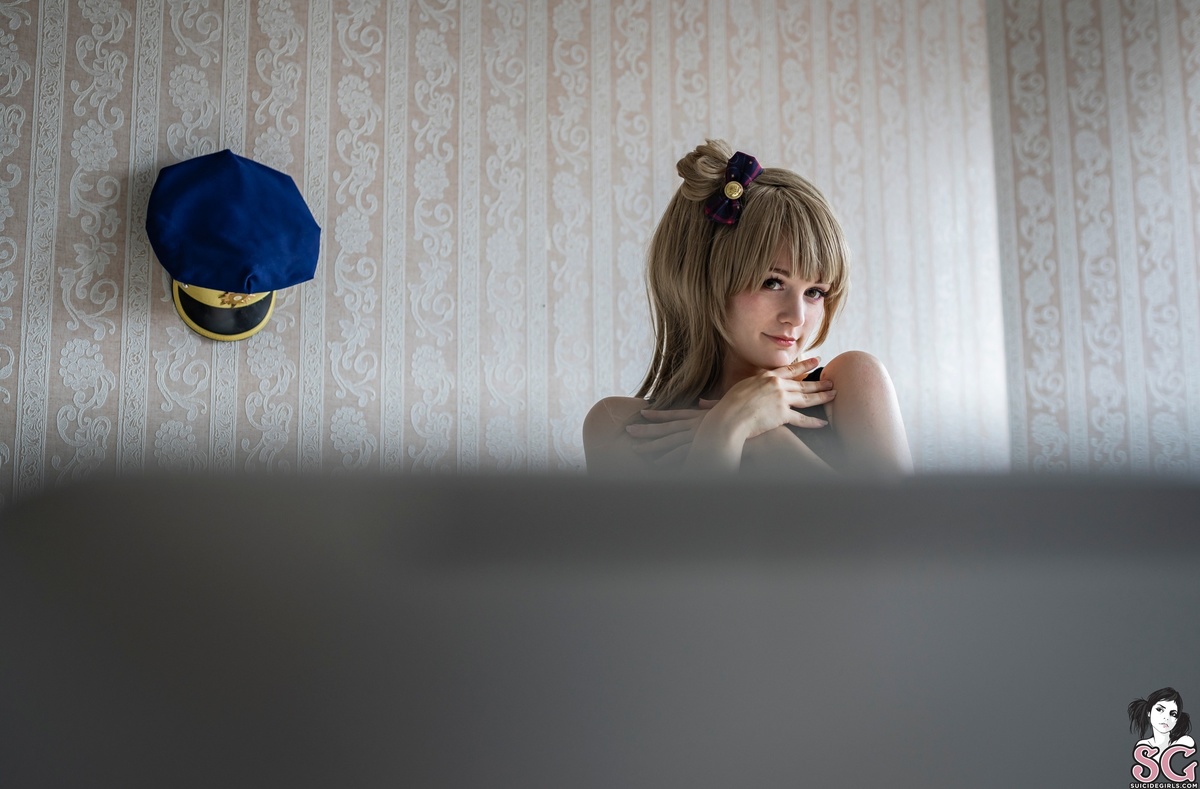 arinmay-catchyoucatchme-17.jpg