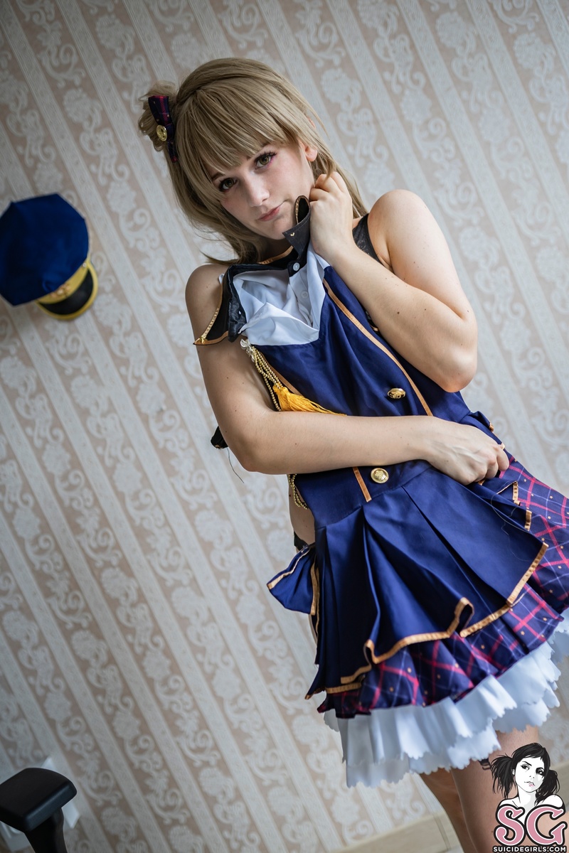 arinmay-catchyoucatchme-19.jpg