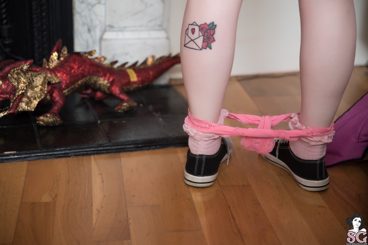 cherrylowe-ridingdragons-19.jpg