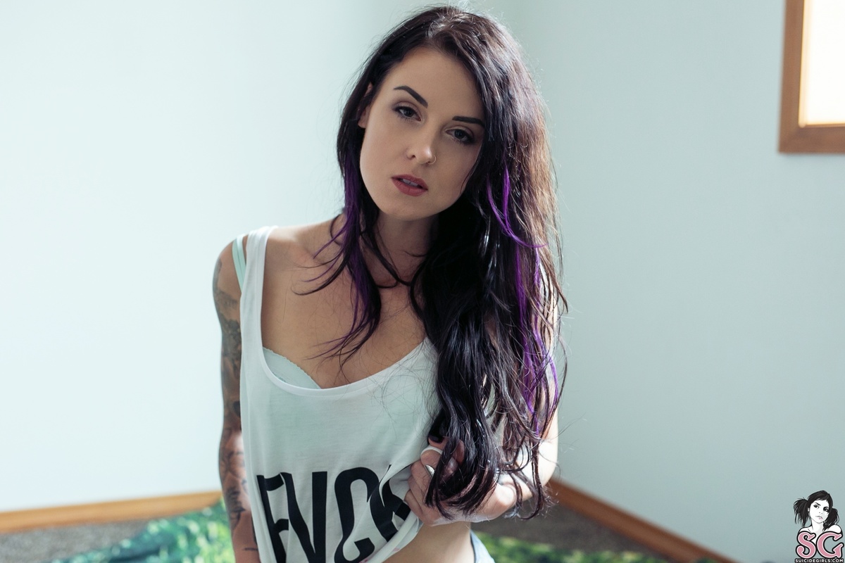mariselle-hotmess-03.jpg