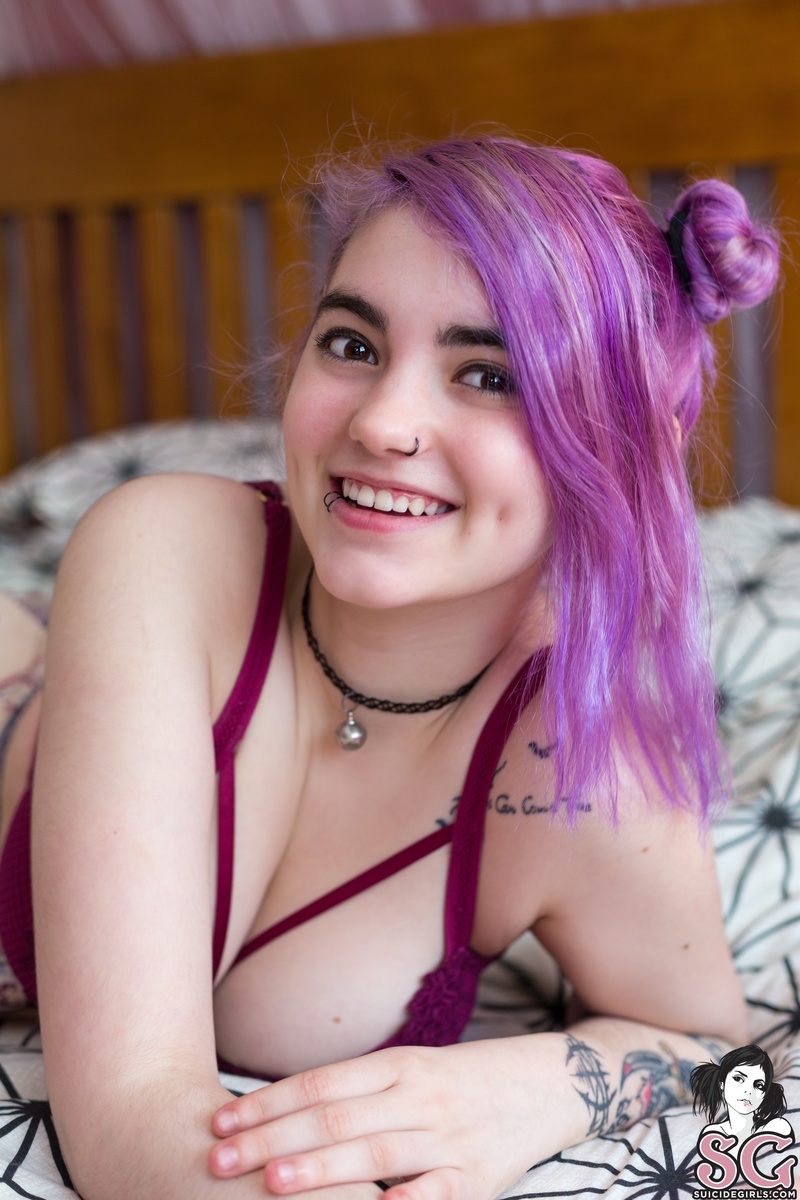 gloom-theringgoessouth-05.jpg