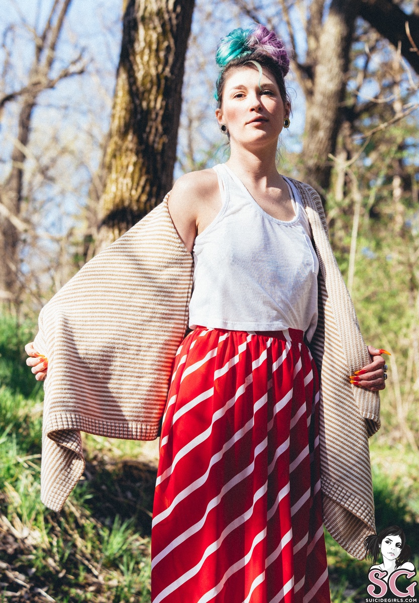 fbambery-lostinthewoods-03.jpg