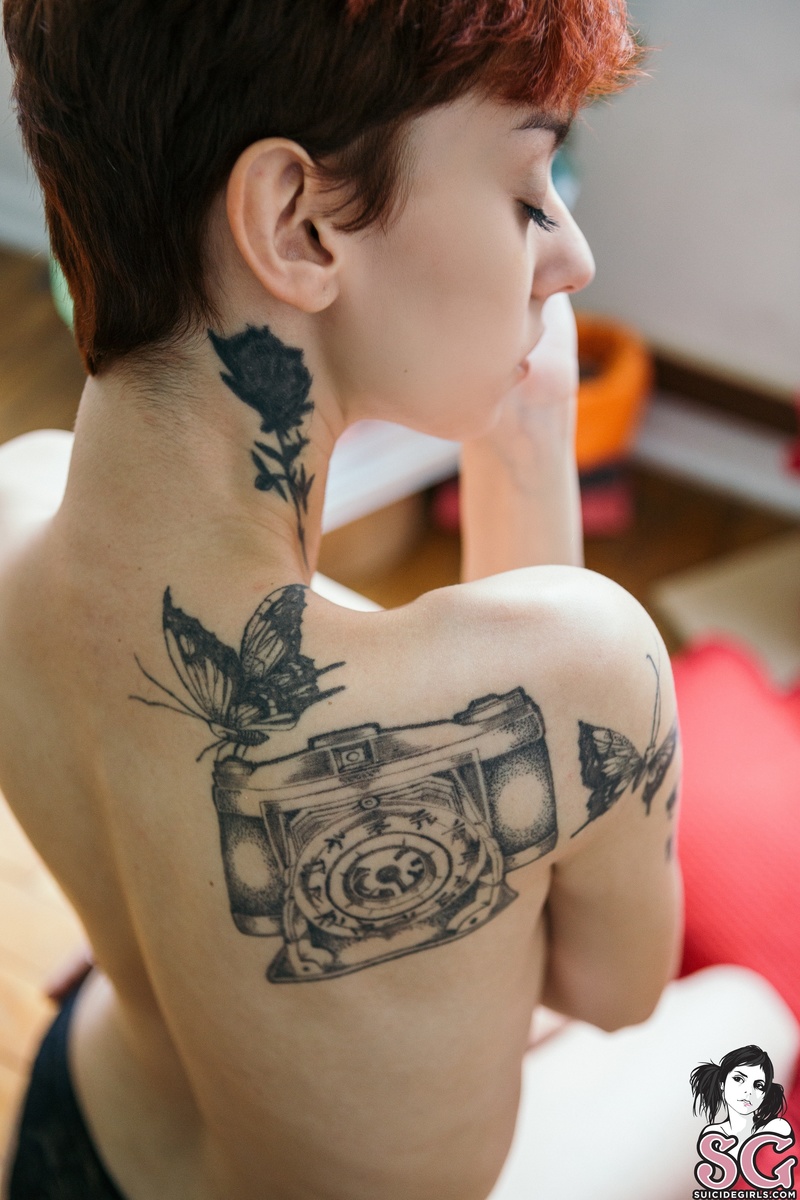 ayo-studyofpose-35.jpg