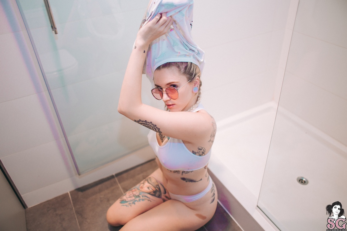 julieberry-spotlight-09.jpg