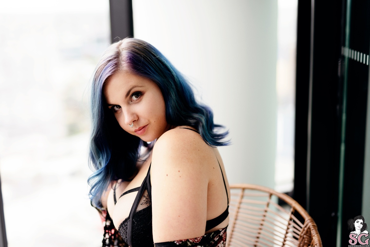 foxieheart-wisteria-03.jpg