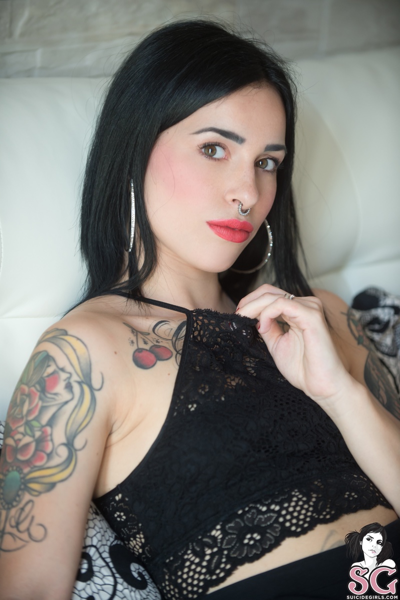 dollyc-privatesunshine-03.jpg