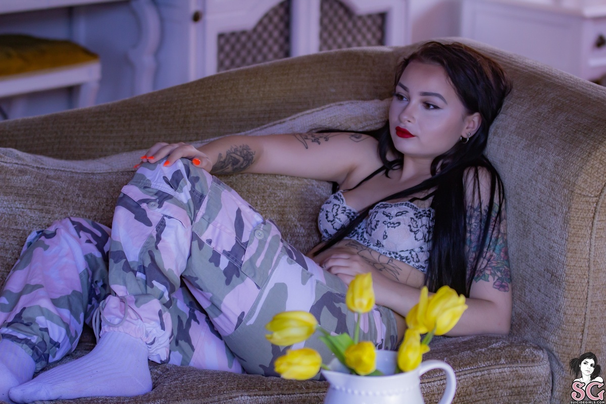 skyya-couchpotato-17.jpg