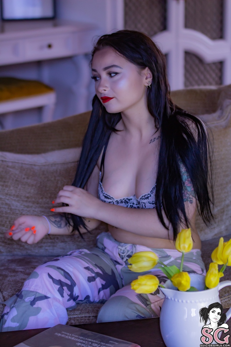 skyya-couchpotato-19.jpg