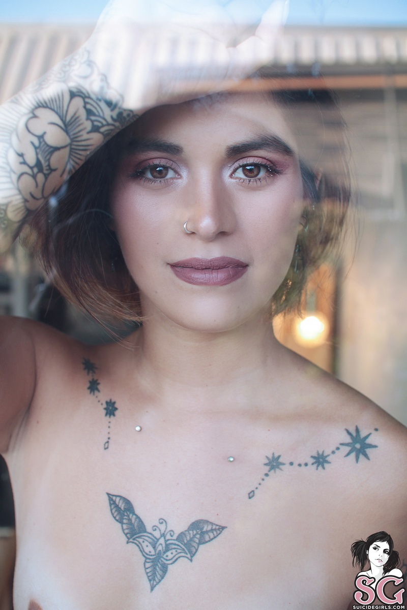 pandora-coffeandtattoos-39.jpg