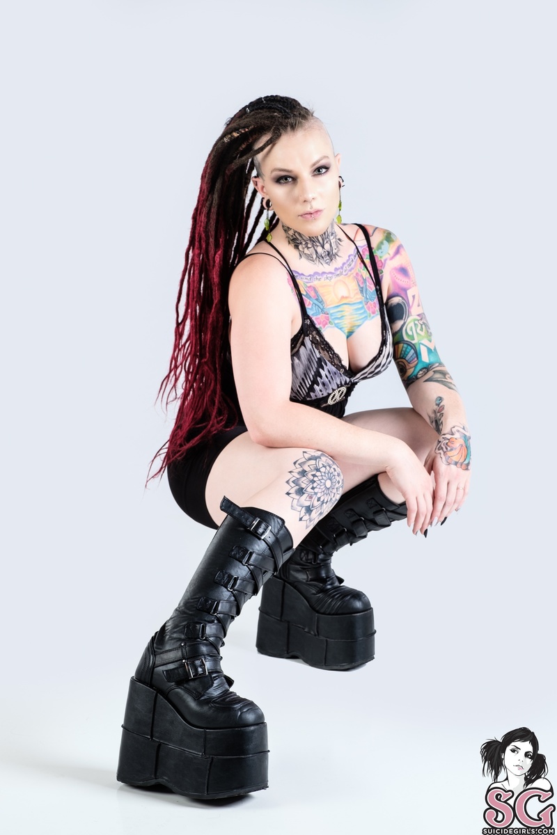 westcoastjean-rawfirstlook-03.jpg