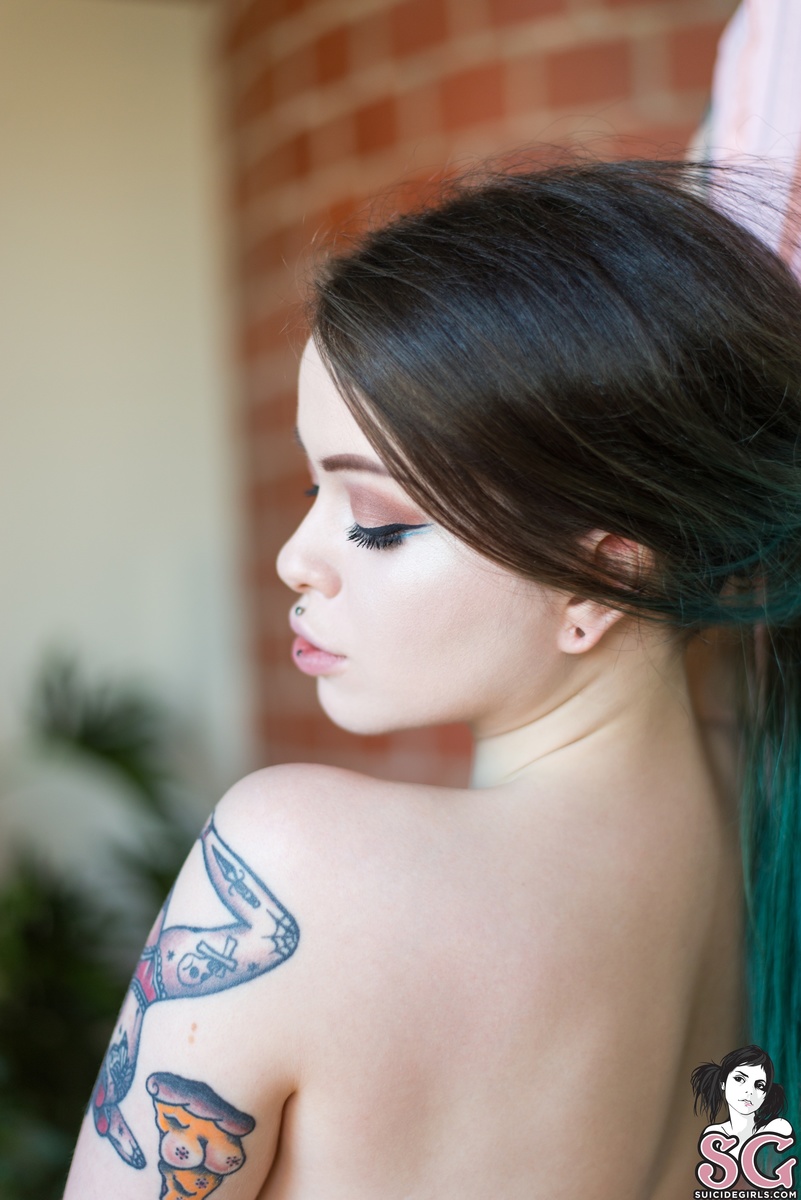 aurralee-355ml-17.jpg