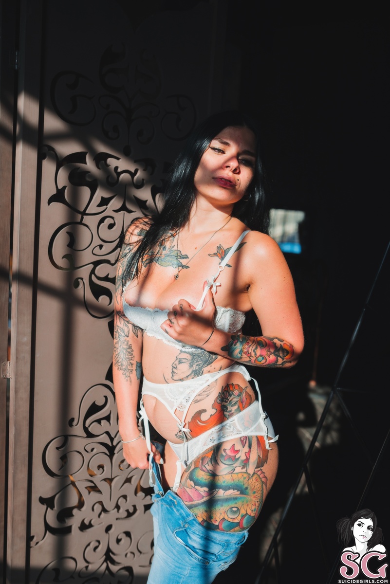 nadincatbug-morningair-07.jpg