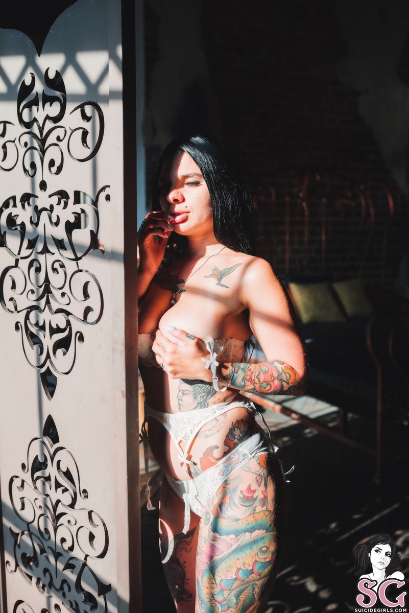 nadincatbug-morningair-33.jpg