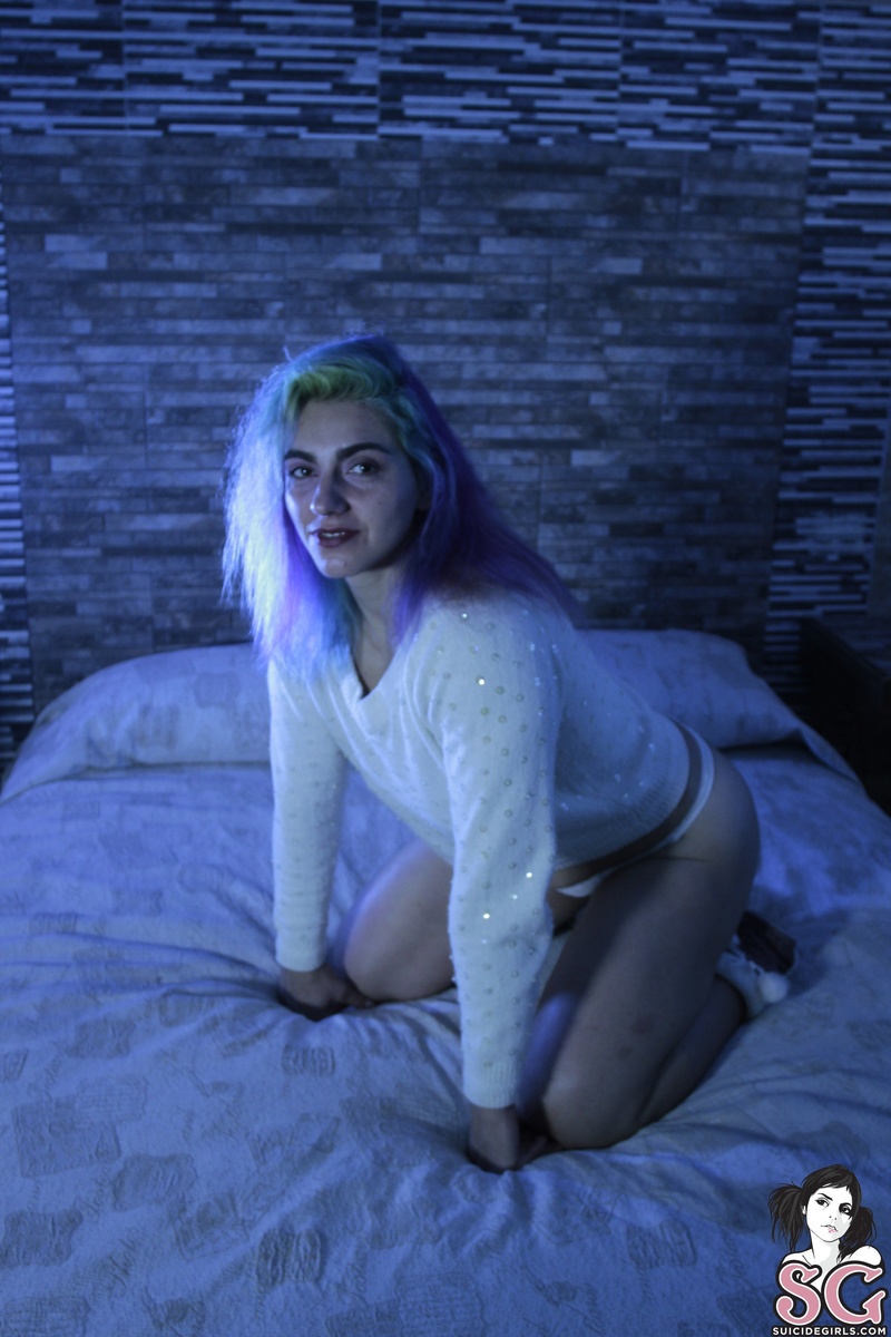 kmikzgirl-morningbabe-01.jpg