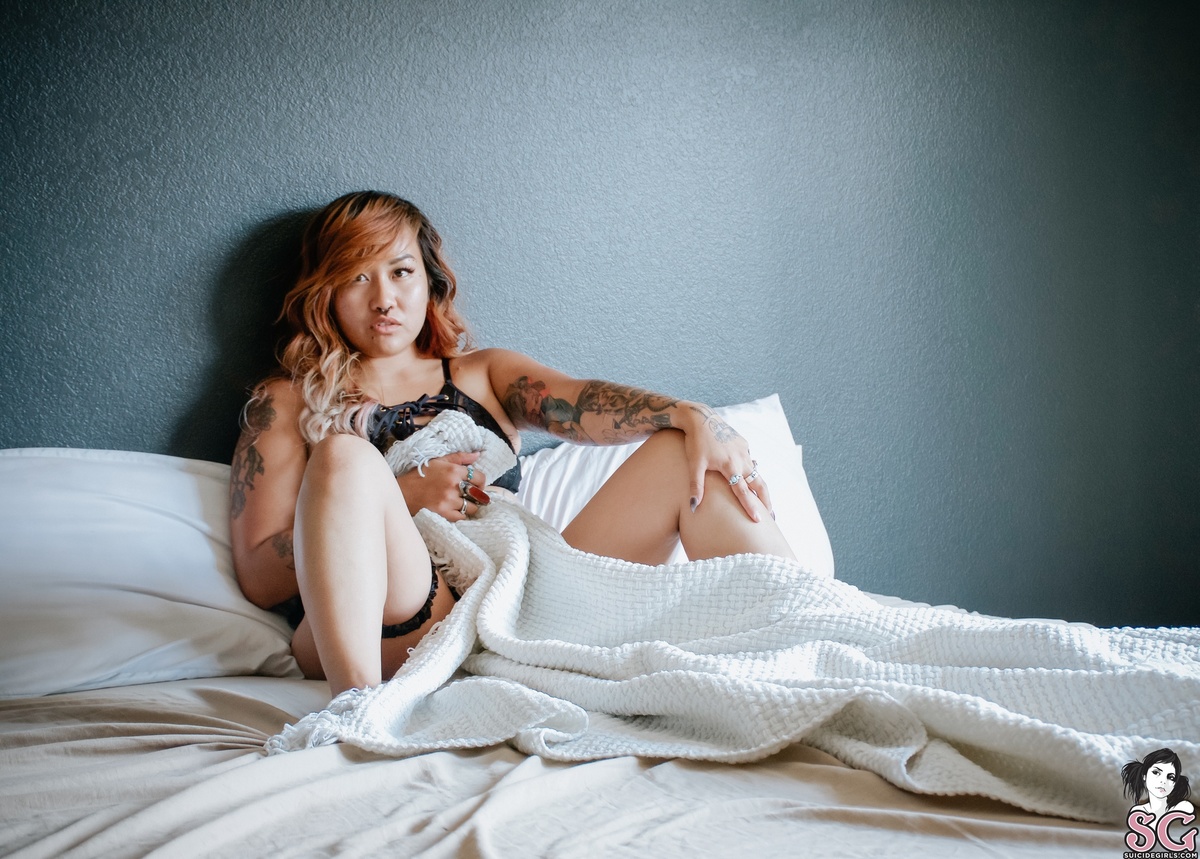 carolinehellcat-atmosphere-11.jpg