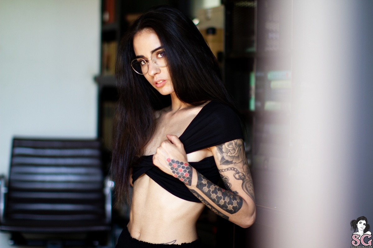 smoky-notlikeothergirls-07.jpg