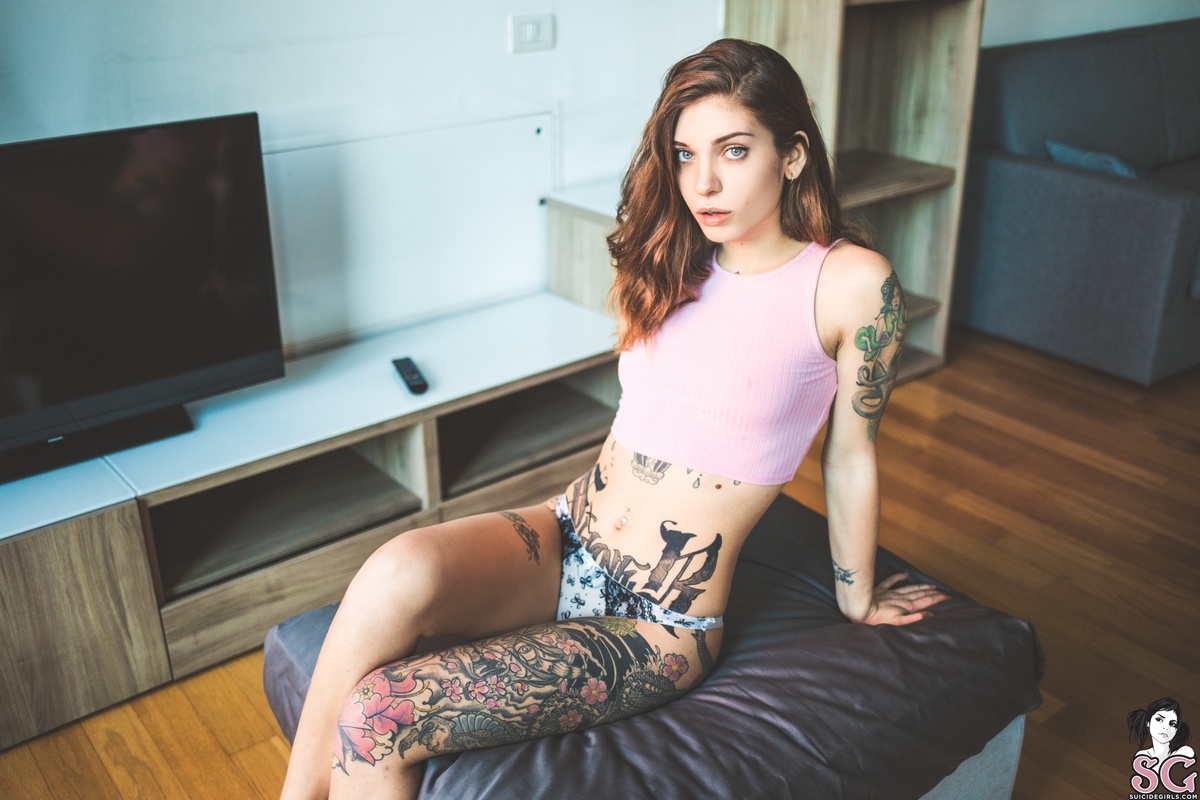 borquita-moonwolf-01.jpg