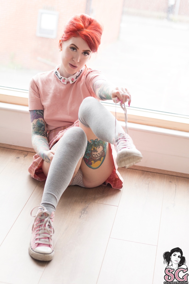 raphaelite-bigeyes-07.jpg