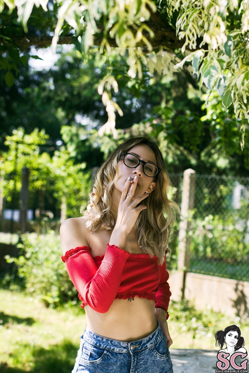 tulaa-strawberry-03.jpg