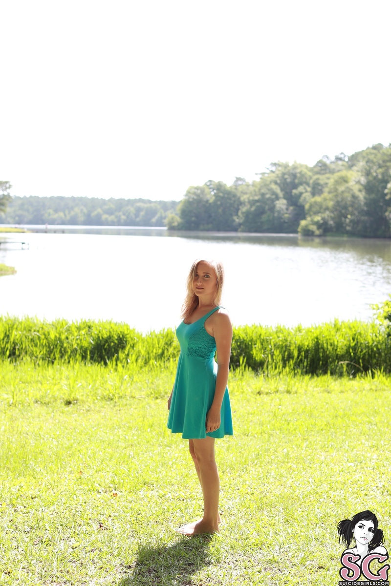 skyella-gardenofeden-01.jpg