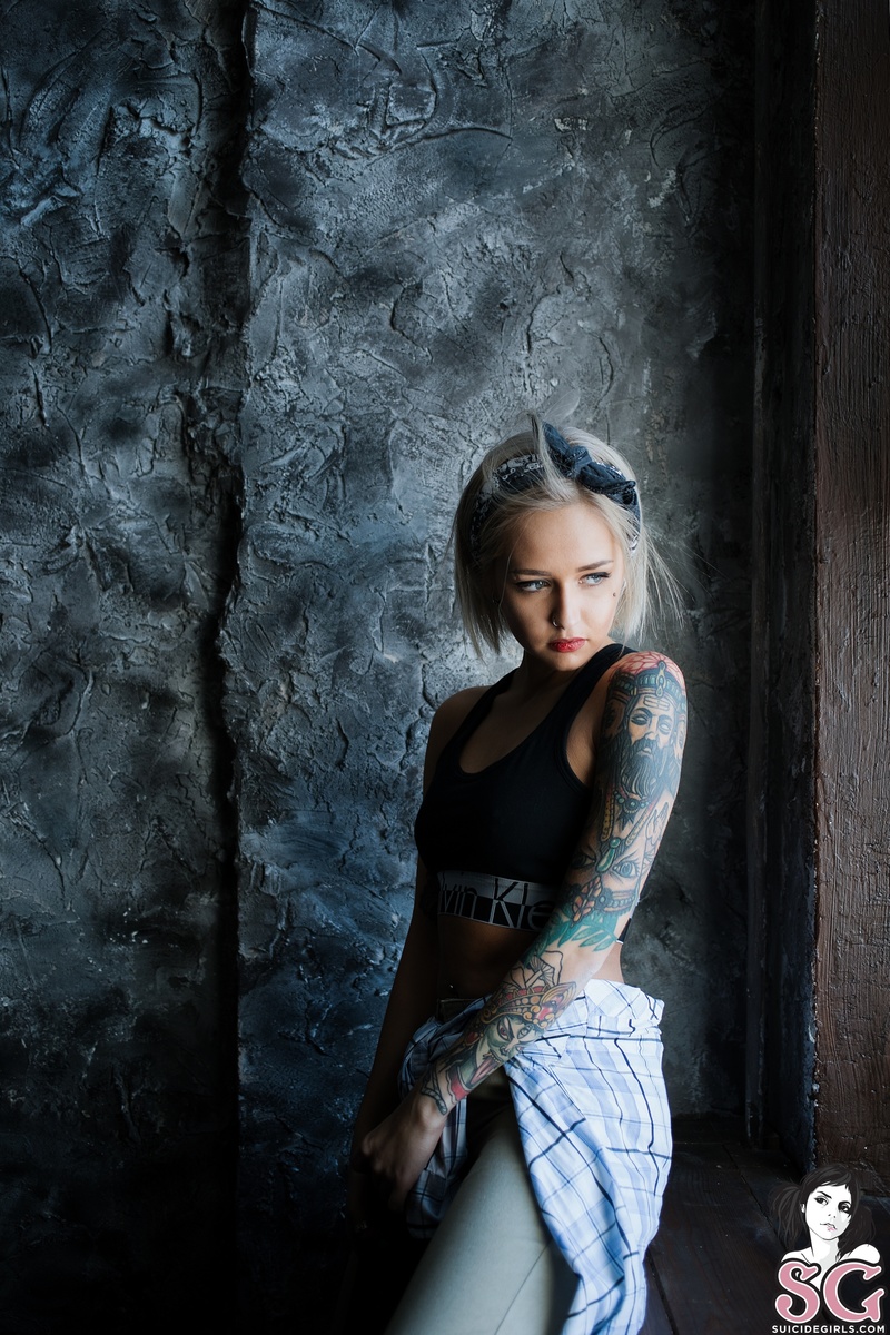 valeriya-dangerous-05.jpg