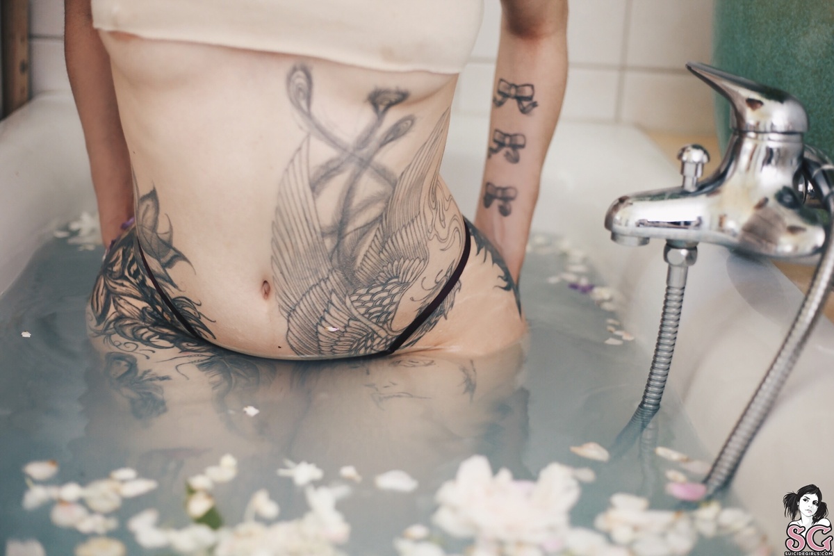 minagail-delicate-11.jpg