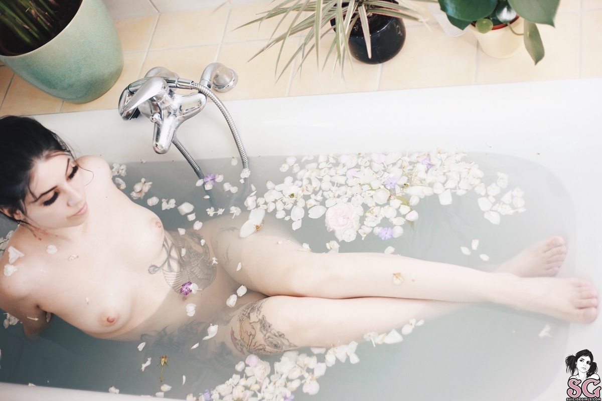 minagail-delicate-25.jpg