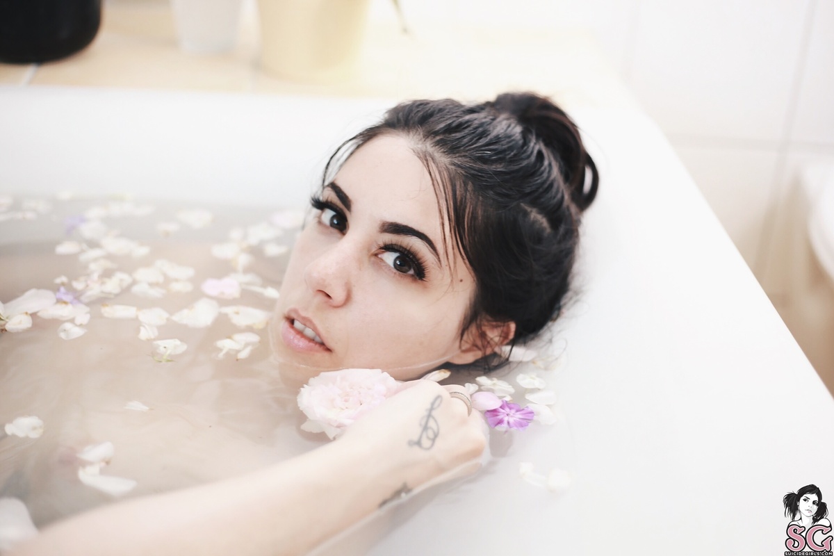 minagail-delicate-27.jpg